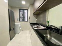 The Palette (D18), Condominium #587648011